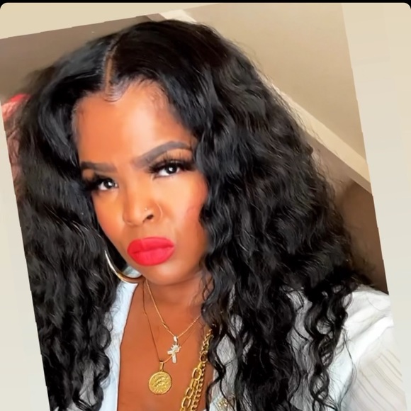 Meet your Posher, Tenille - Picture 1 of 1